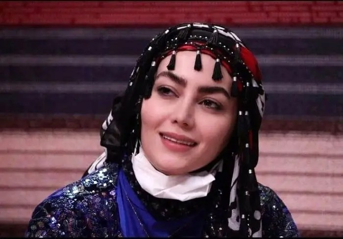 سفر در زمان؛ «روژان نون خ» و «فهیمه پایتخت» در اتاق گریم یک فیلم