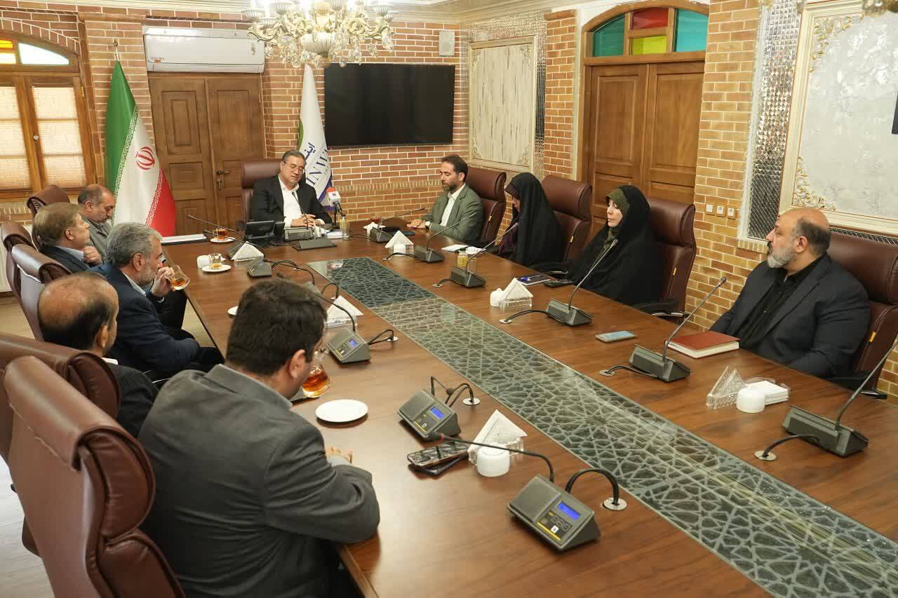 پیام آذری