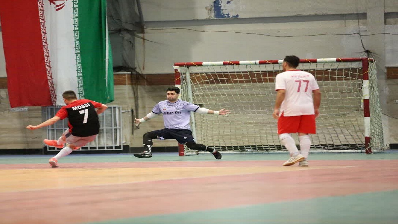 پیام آذری