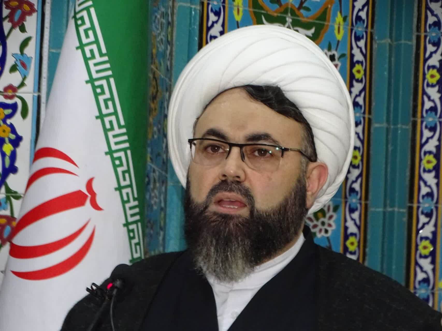 پیام آذری