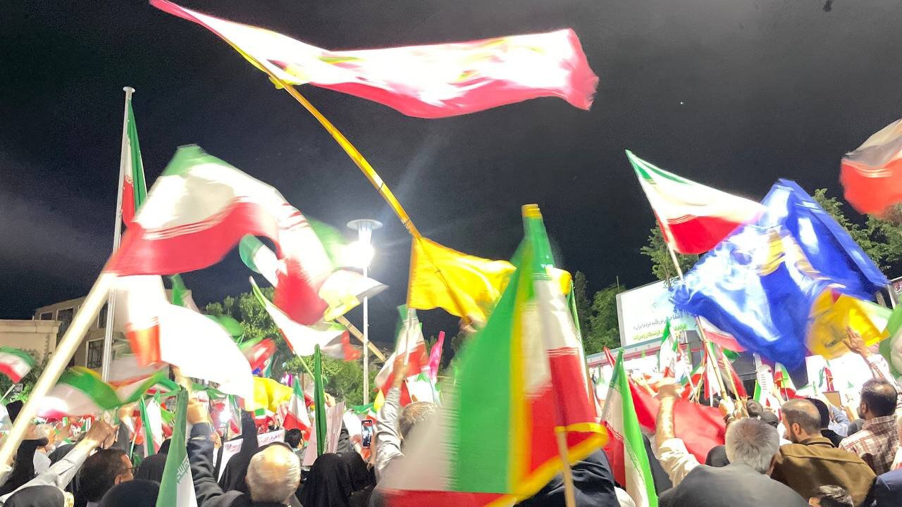 گرامیداشت سالگرد شهدای جنگ ۱۲ روزه در اجتماع شبانه تبریزی‌ها