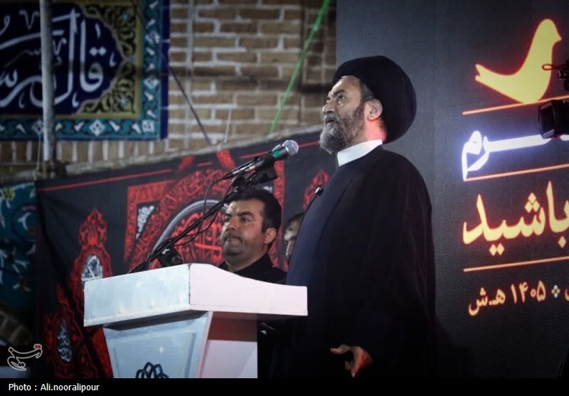 پیام آذری