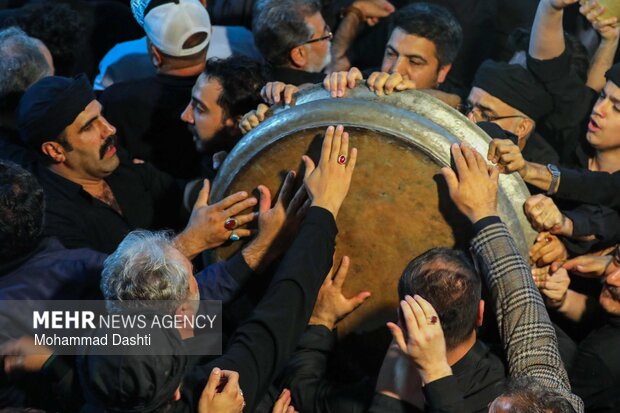 پیام آذری