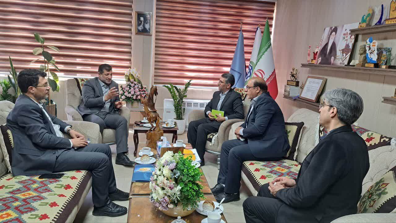 پیام آذری