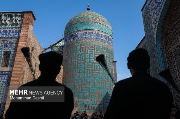 پیام آذری
