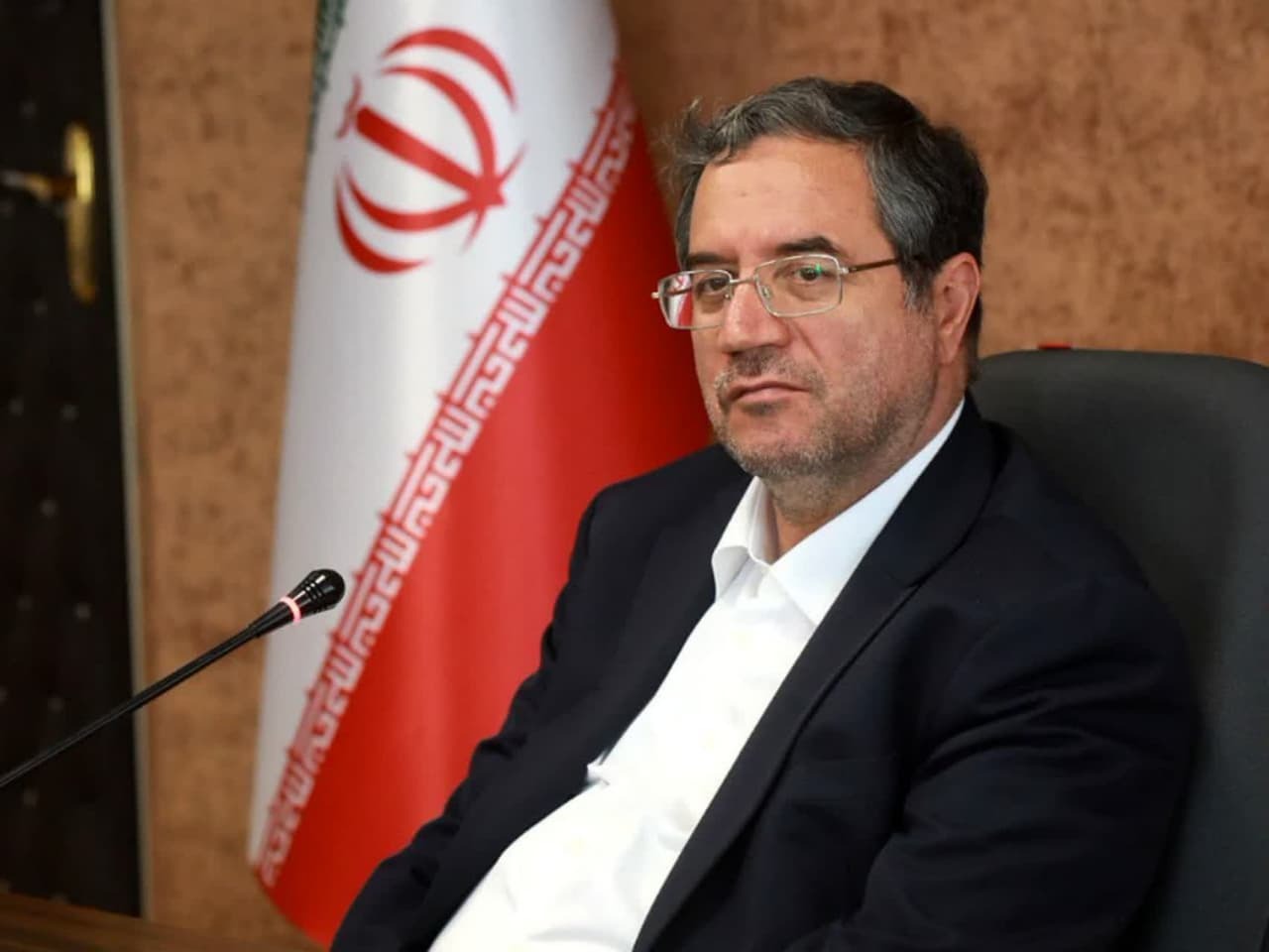 پیام آذری