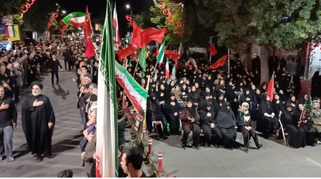 تجمع شبانه سلماسی‌ها به عزاداری حسینی پیوند خورد