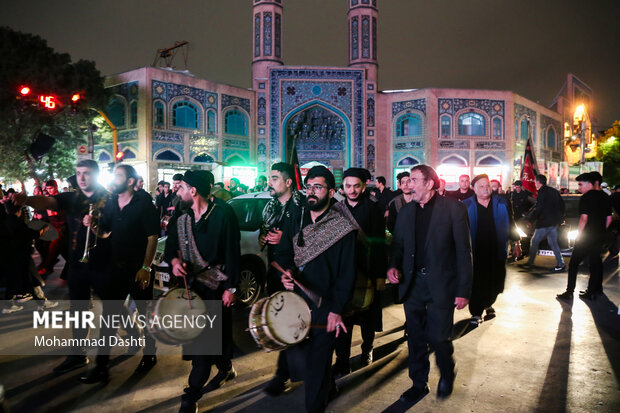پیام آذری
