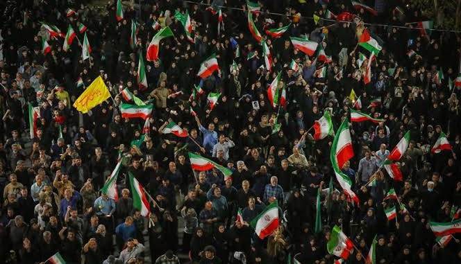 جوان: چرا دشمن به دنبال شکستن وحدت خیابانی است؟