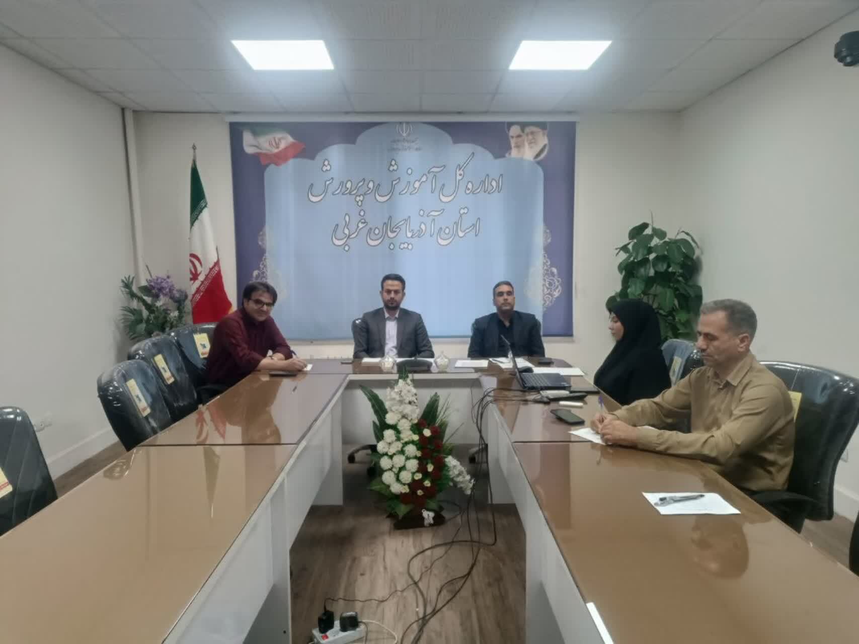 پیام آذری