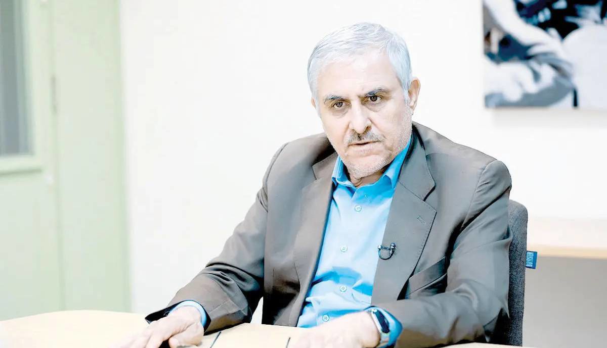 دیپلمات پیشین: مذاکره‌کننده باید احساس کند پشتوانه دارد