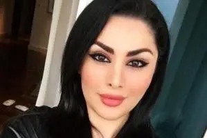 دنیا جهانبخت و حضور در عزاداری کربلا؛ جزئیات استوری جنجالی