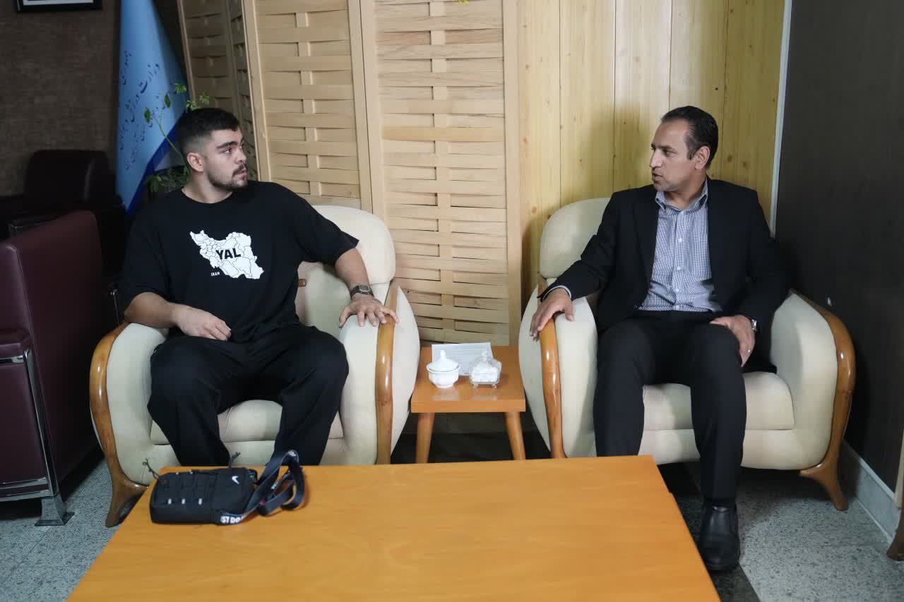 پیام آذری