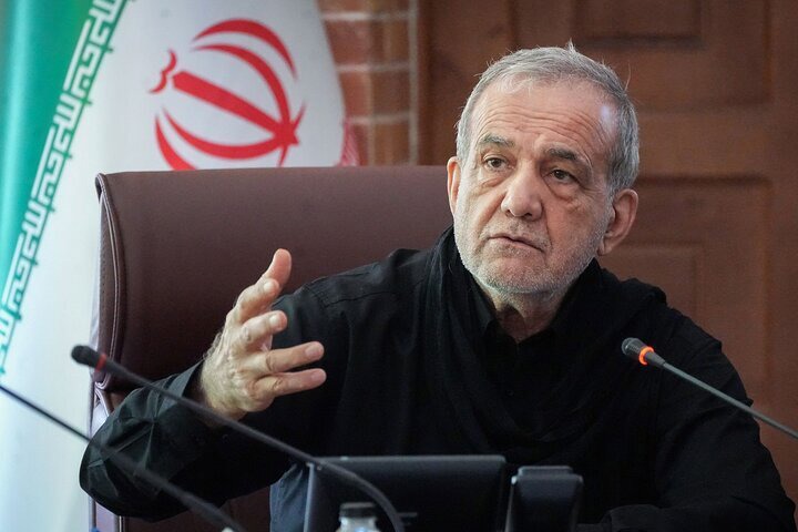 رئیس جمهور: اولویت سرمایه‌گذاری‌های بین‌المللی تقویت زیرساخت‌های کشور است