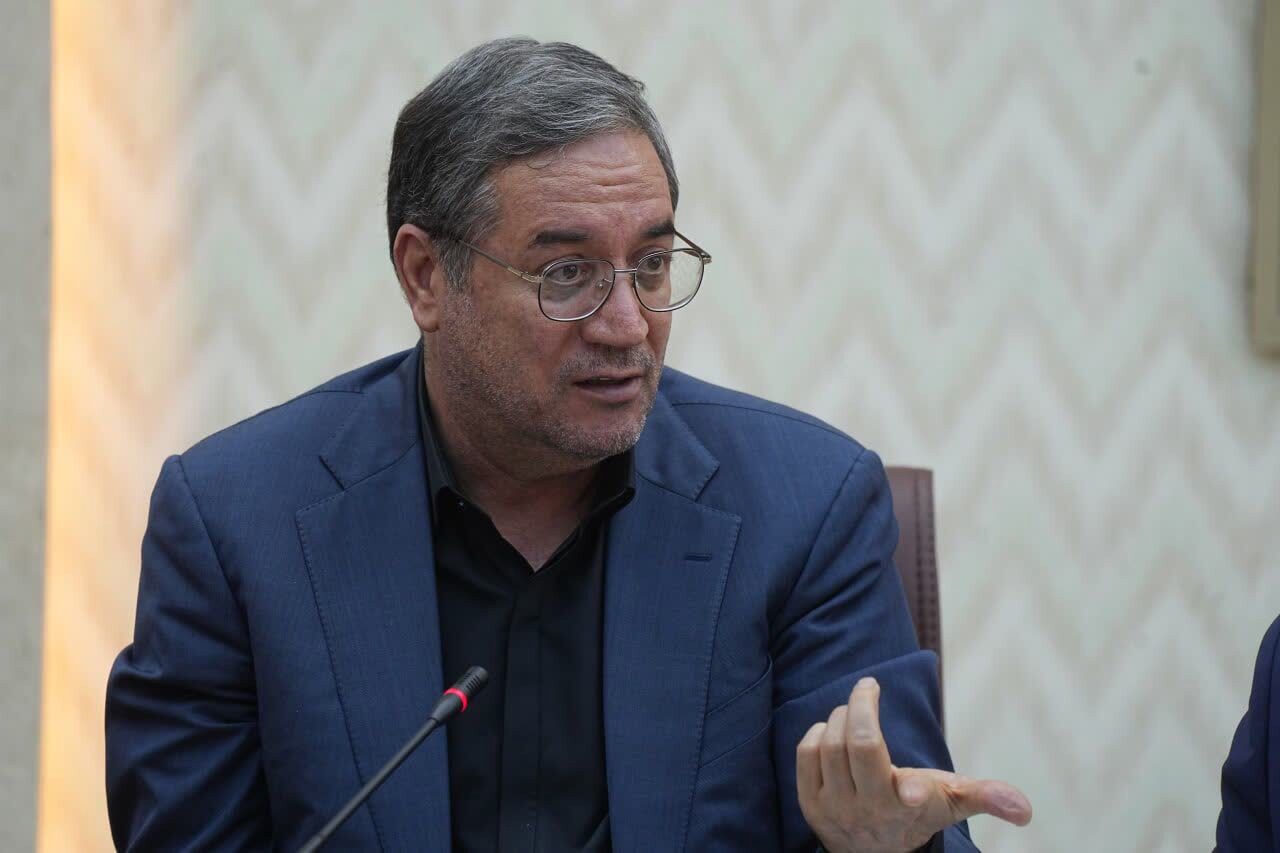مقررات دست‌وپاگیر ارزی و تجاری اصلاح شود