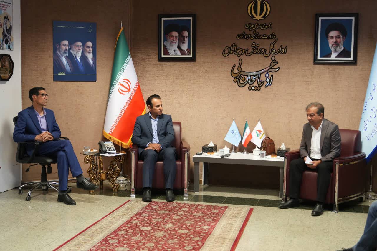 پیام آذری