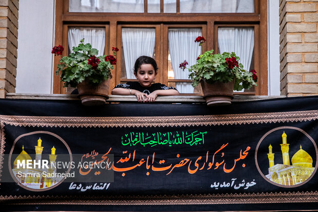 پیام آذری