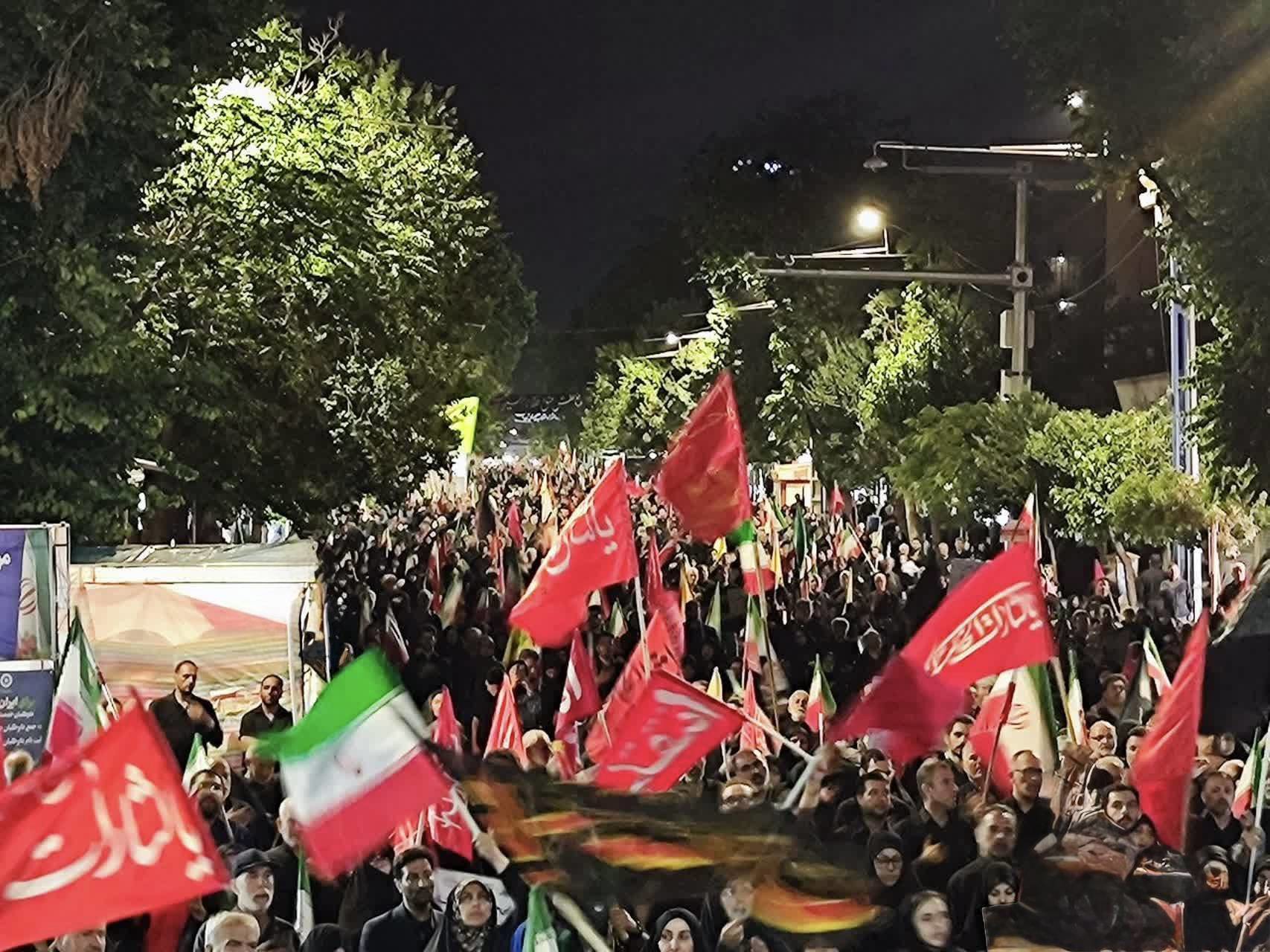 جلوه هایی از ایستادگی مردم مقاوم آذربایجان غربی در سنگر خیابان