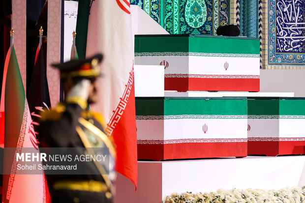 پیام آذری