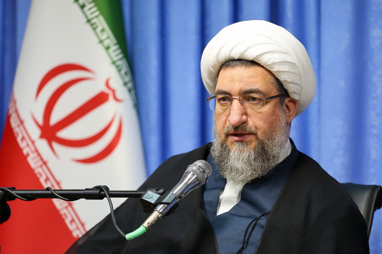امام جمعه تبریز: پیشرفت کشور مهم‌ترین پاسخ به خون رهبر شهید است