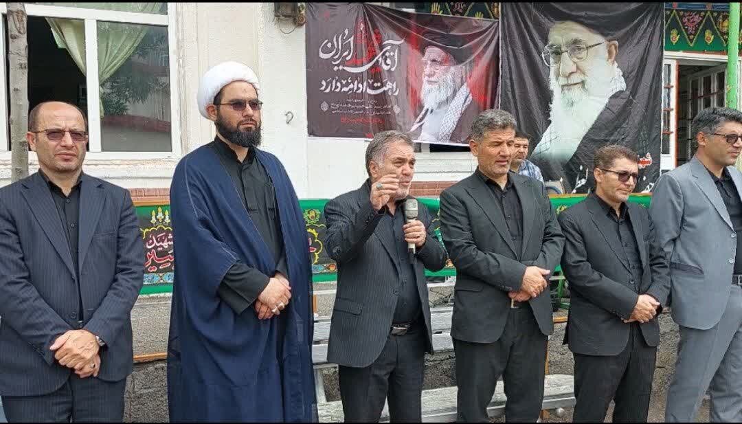 رضازاده : آینده ایران در دستان دانش‌آموزان است