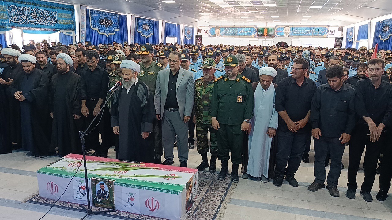 تشییع و خاکسپاری پیکر شهید مدافع وطن در مراغه