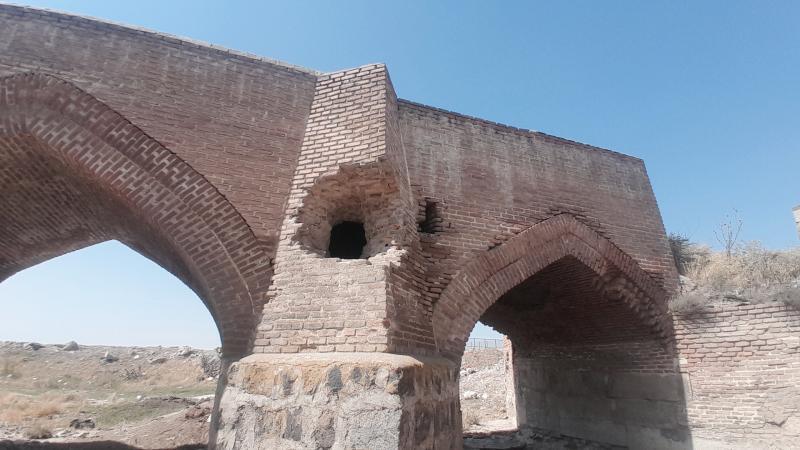 پیام آذری
