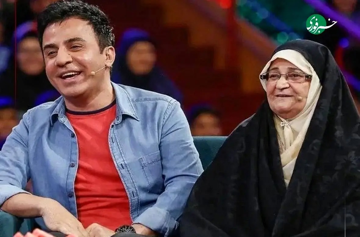 داریوش فرضیایی به  سوگ مادر نشست