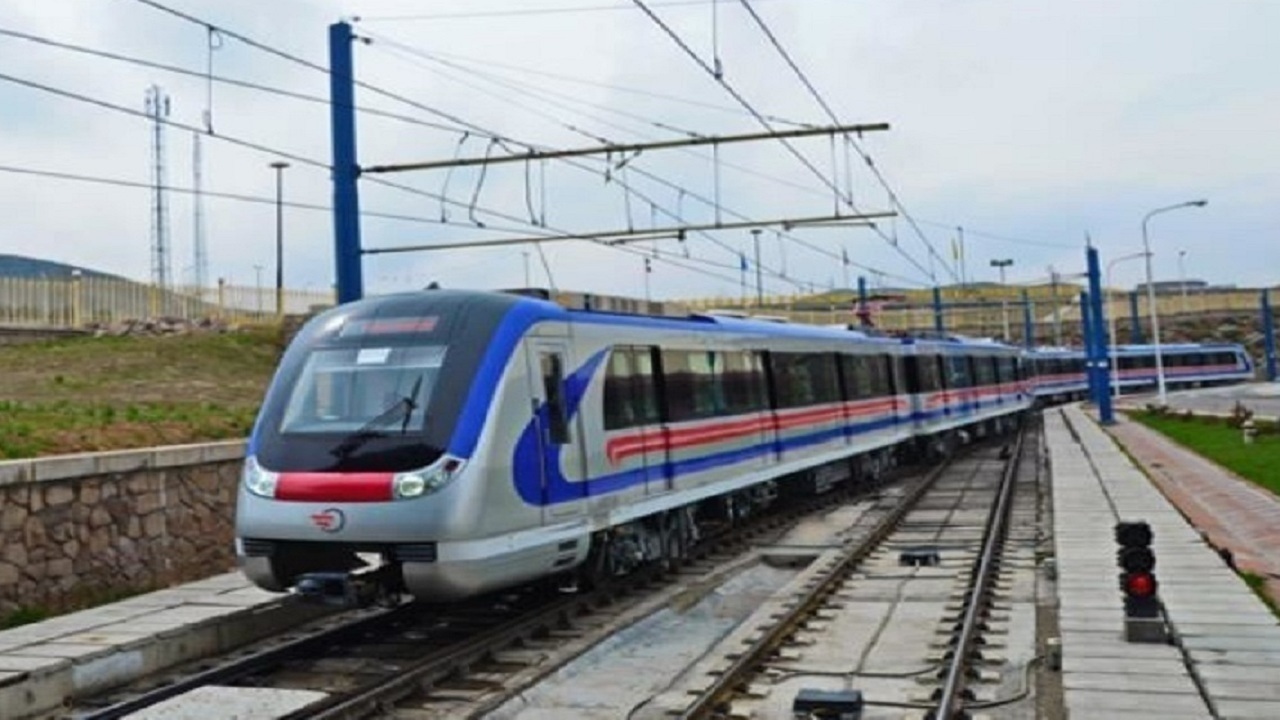 پیام آذری