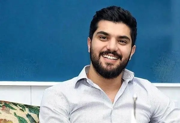 تزئین متفاوت غذای سینا مهراد توسط اوستا آشپز با طرحی الهام‌گرفته از قلب
