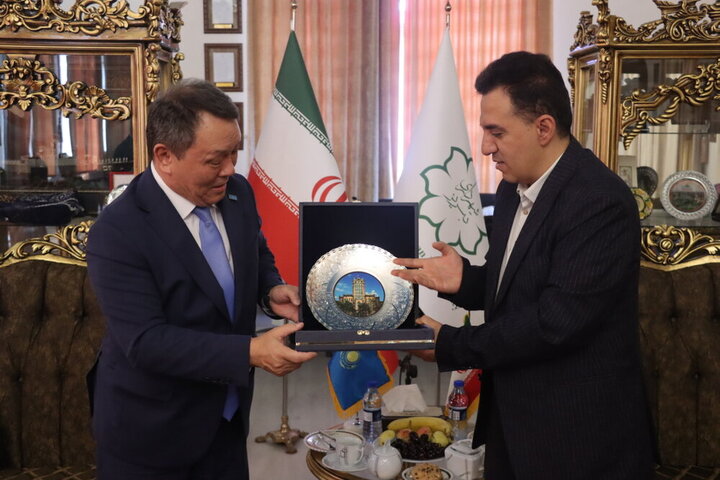 پیام آذری
