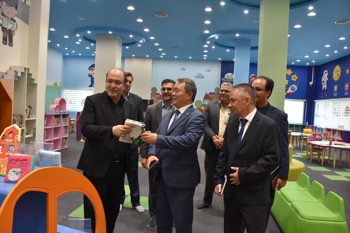پیام آذری