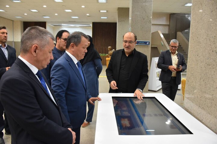 پیام آذری