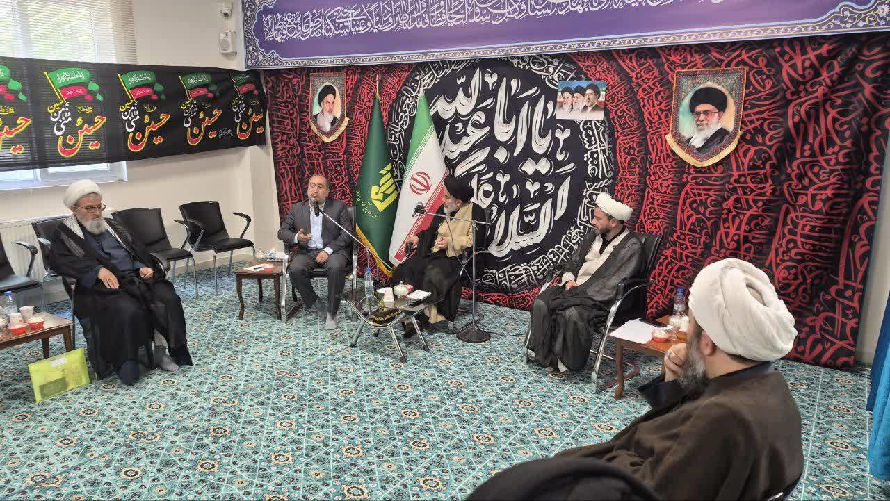 امامان جمعه آذربایجان غربی؛ محوروحدت و مطالبه گری عالمانه