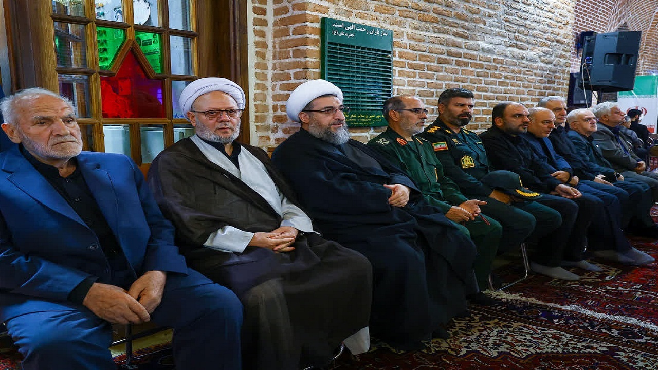 پیام آذری