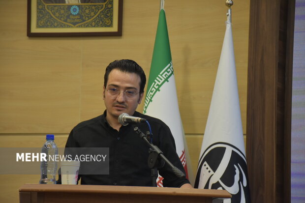 پیام آذری