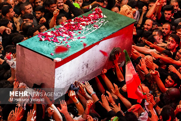 پیام آذری