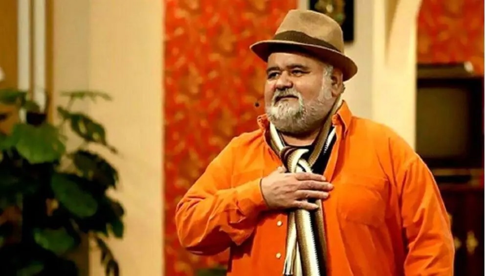 آتش‌بازی اکبر عبدی با خواننده پرسپولیسی در شب چهارشنبه‌سوری