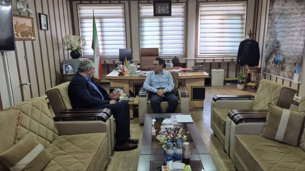 کشاورزان از آتش سوزی مزارع بعد از برداشت محصول خودداری کنند