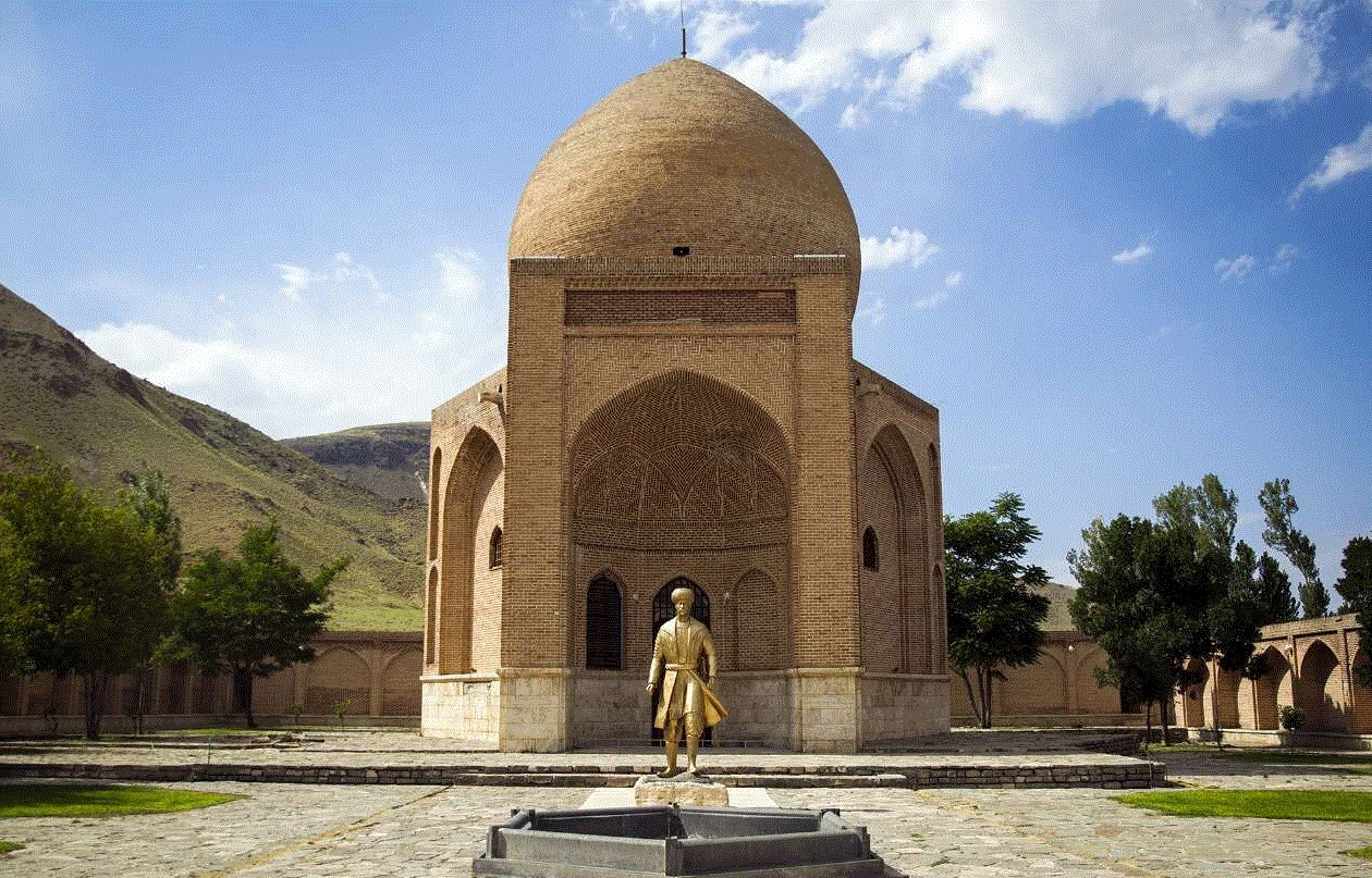 بازدید بسیجیان چایپاره از  یادمان ۲۷ هزار شهید نبرد چالدران