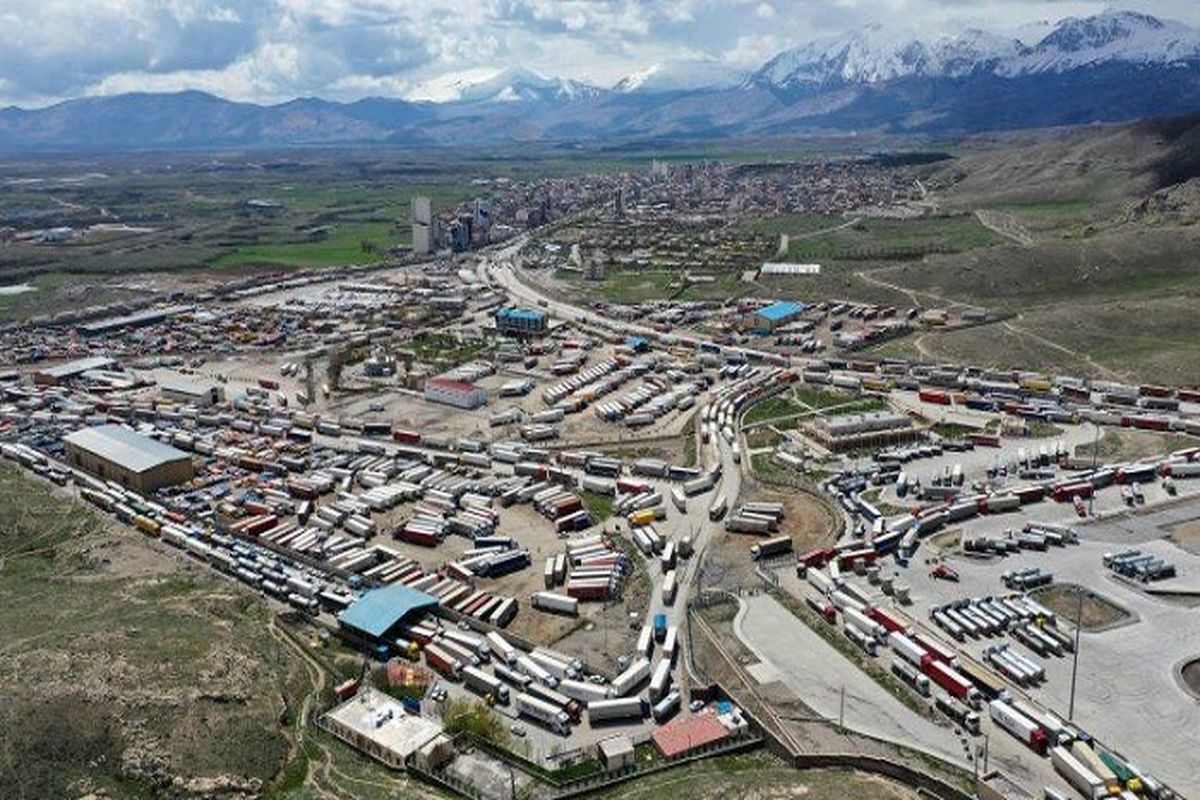 پیام آذری