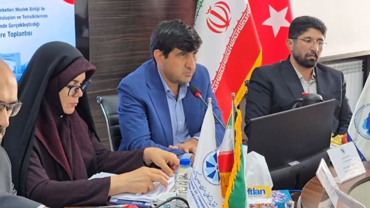 پیام آذری