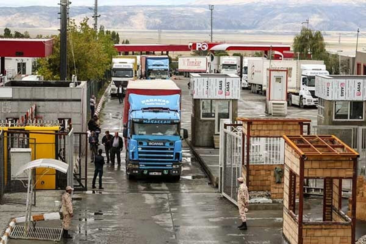 صادرات از گمرک بازرگان ۱۳۰ درصد افزایش یافت