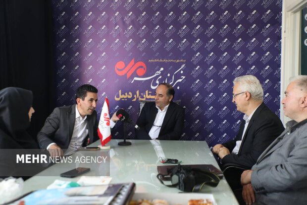 پیام آذری