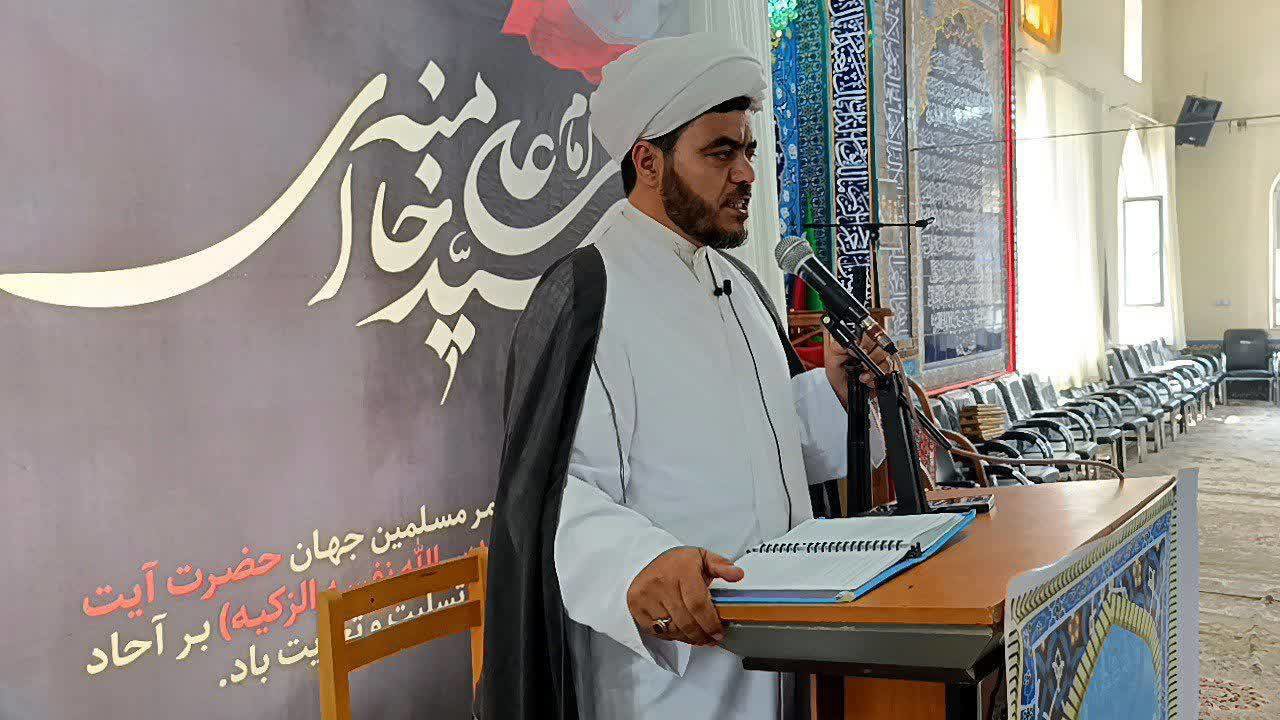 امام جمعه بارق: دشمنی آمریکا با ایران در ۲۵ سال قبل از انقلاب ریشه دارد