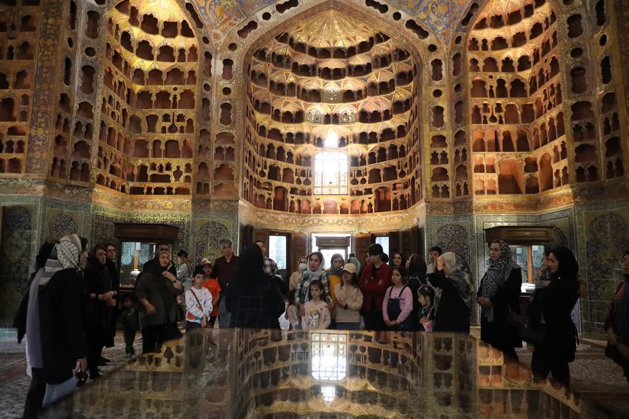 پیام آذری