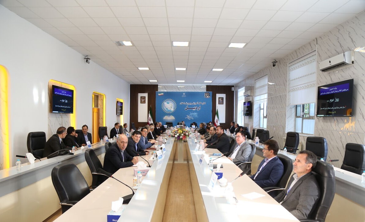 پیام آذری