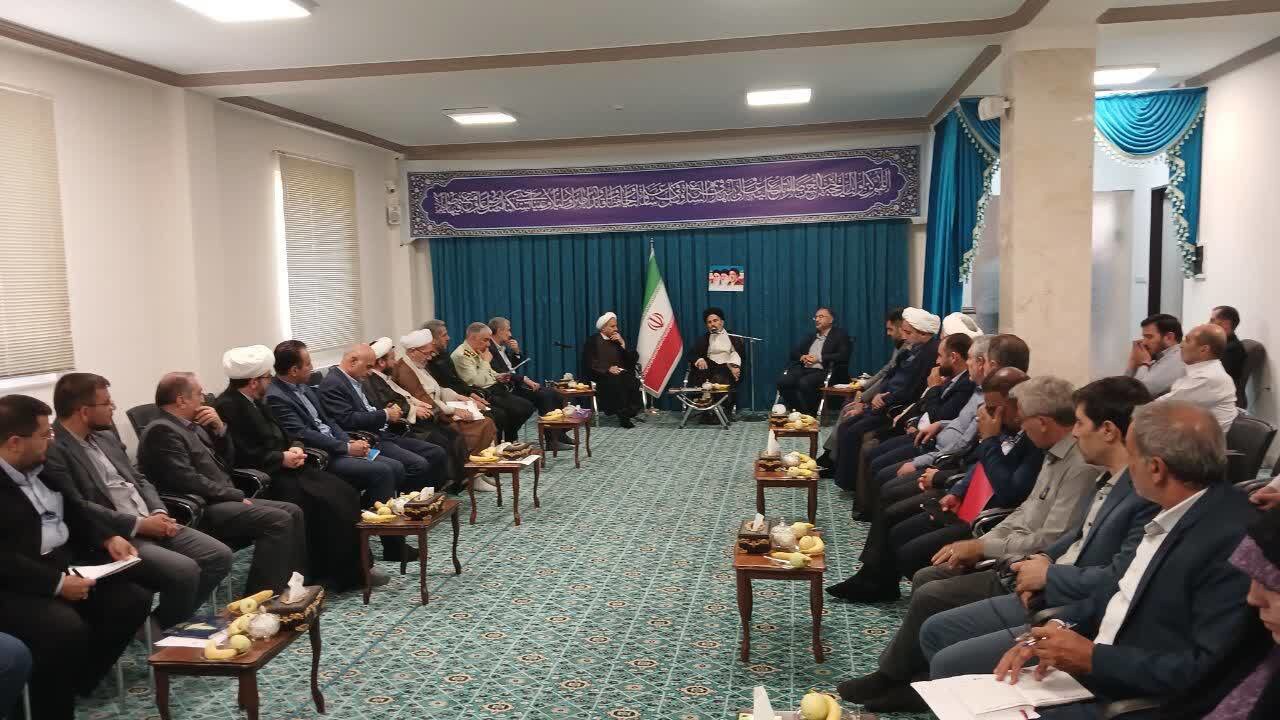 نماینده ولی فقیه درآذربایجان غربی: ترویج فرهنگ مهدویت به جامعه هویت می‌بخشد
