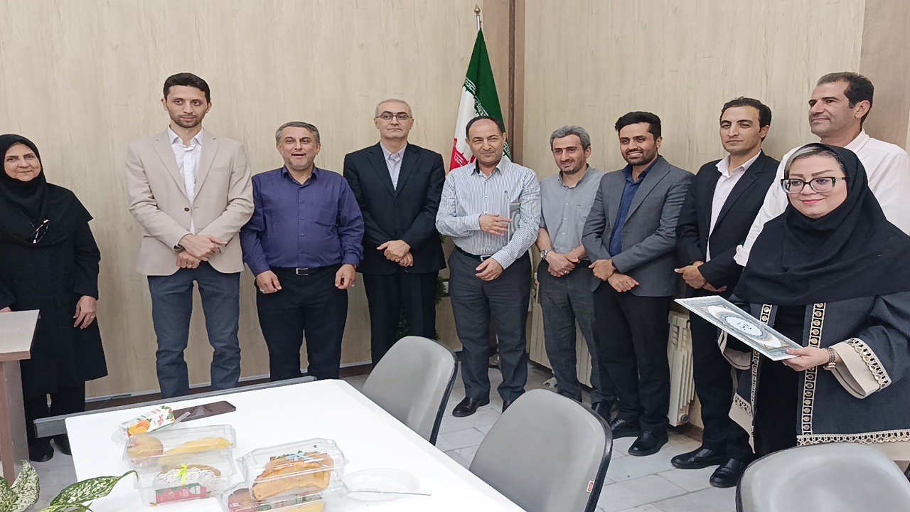 تجلیل از پزشکان نمونه مرکز آموزشی درمانی شهید بهشتی مراغه
