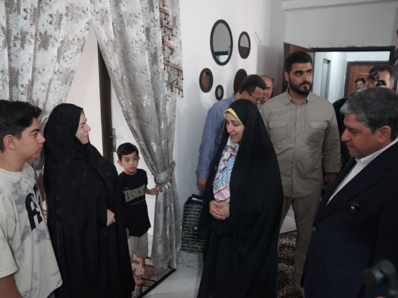 زنان دارای فرزند مشمول کارت امید مادر شدند